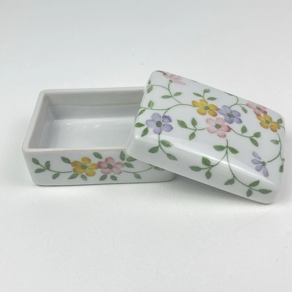 Andrea By Sadek Porcelain Floral Lidded Trinket Box Made In Japan
